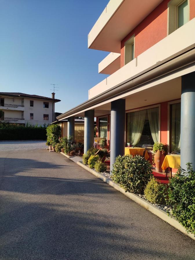 Ristorante Locanda Dussin Одерцо Экстерьер фото